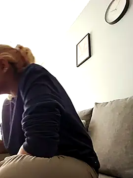 Snapshot of DirtySnowball69 chatting on 10/06/25, 03:09 DirtySnowball69 online show from 10/06/25, 03:09