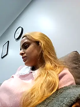 Snapshot of DirtySnowball69 chatting on 10/09/25, 03:32 DirtySnowball69 online show from 10/09/25, 03:32