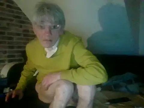 Snapshot of InMeinenMund chatting on 12/14/24, 05:36 InMeinenMund online show from 12/14/24, 05:36