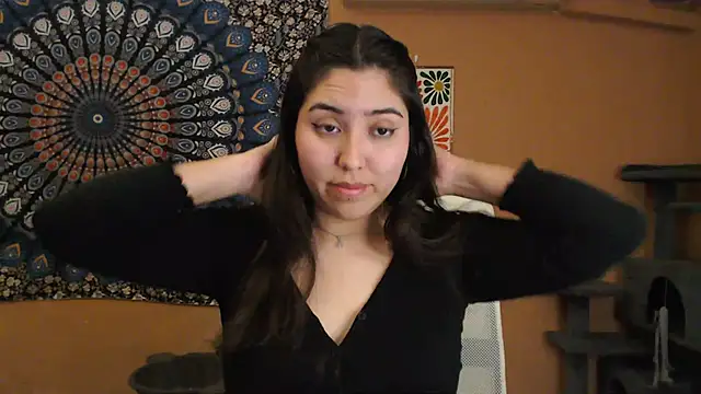 Snapshot of IntimateTales chatting on 12/19/24, 06:56 IntimateTales online show from 12/19/24, 06:56