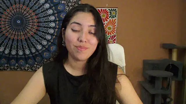 Snapshot of IntimateTales chatting on 09/24/25, 07:28 IntimateTales online show from 09/24/25, 07:28