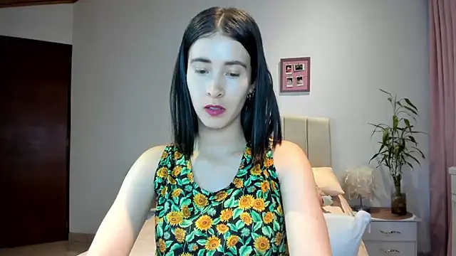 macarena vallejo online show from 03/03/25, 01:21