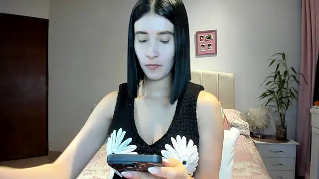 Snapshot of macarena_vallejo chatting on 05/22/26, 03:57 macarena vallejo online show from 05/22/26, 03:57