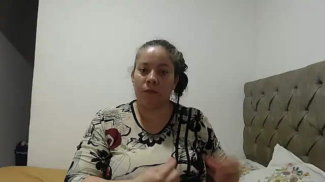 tiffany horny 1 online show from 01/23/25, 06:49