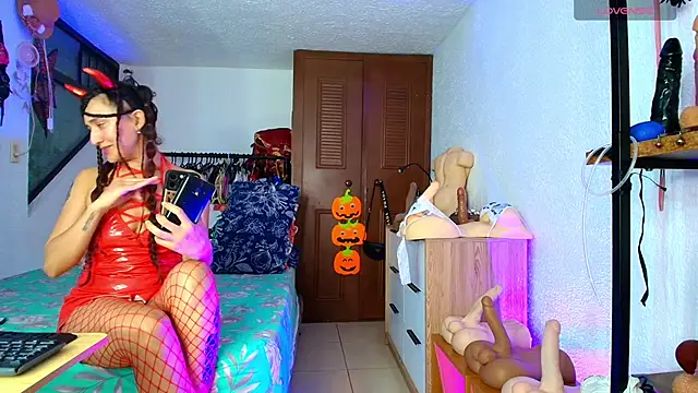 Snapshot of deepthroatlatina chatting on 10/08/25, 03:04 deepthroatlatina online show from 10/08/25, 03:04