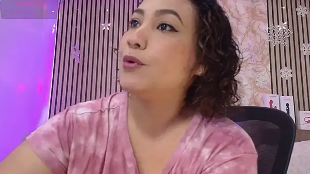 JuliRamirez online show from 12/17/25, 11:16