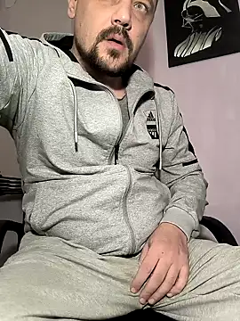 DanielOhCool online show from 12/06/24, 04:17