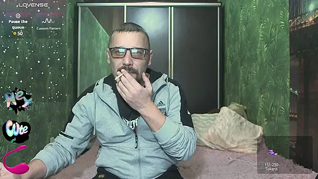 DanielOhCool online show from 12/14/24, 06:20