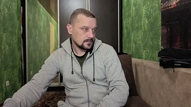 DanielOhCool online show from 10/02/25, 06:42