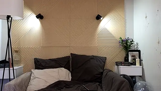 Elizavetta Miller online show from 12/21/25, 11:28