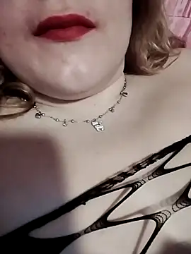 SWEETLUNA077 online show from 02/25/26, 10:47