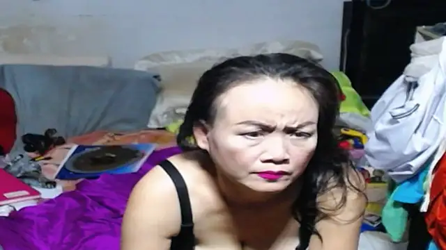 1CuteAndSexy69 online show from 10/31/25, 05:14