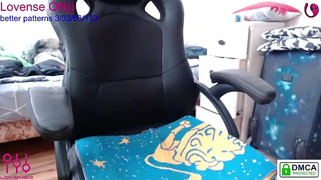 Snapshot of sweet_cute_cat chatting on 03/04/25, 06:58 sweet cute cat online show from 03/04/25, 06:58