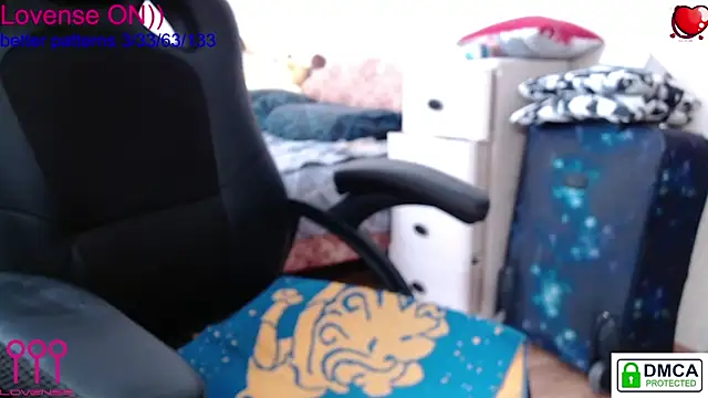 Snapshot of sweet_cute_cat chatting on 03/08/25, 08:33 sweet cute cat online show from 03/08/25, 08:33