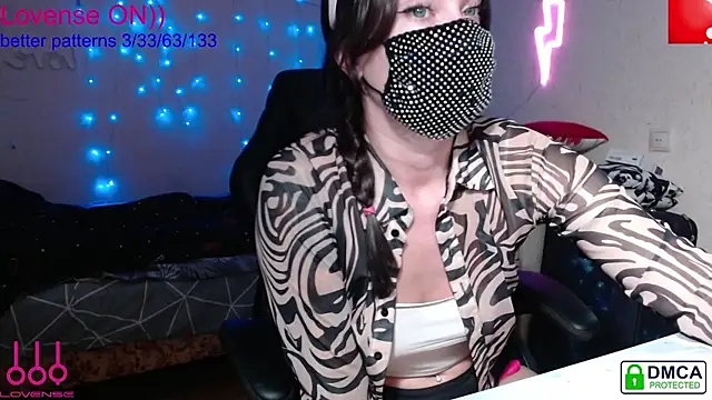 Snapshot of sweet_cute_cat chatting on 03/16/25, 08:10 sweet cute cat online show from 03/16/25, 08:10