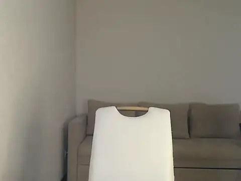 Snapshot of marishaarimova chatting on 01/11/25, 10:51 marishaarimova online show from 01/11/25, 10:51