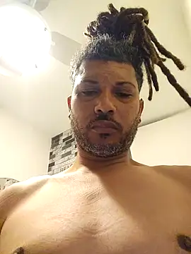 Snapshot of tropikboy chatting on 01/23/25, 09:50 tropikboy online show from 01/23/25, 09:50