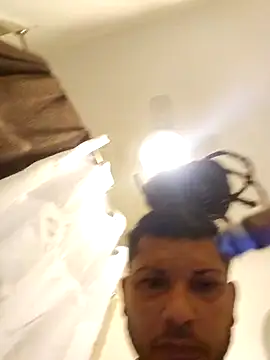 Snapshot of tropikboy chatting on 03/07/25, 09:51 tropikboy online show from 03/07/25, 09:51