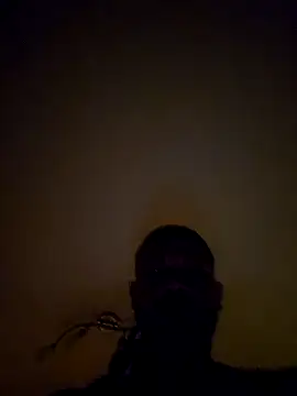 Snapshot of tropikboy chatting on 10/17/25, 09:45 tropikboy online show from 10/17/25, 09:45