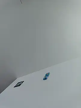 Snapshot of tropikboy chatting on 11/15/25, 02:35 tropikboy online show from 11/15/25, 02:35