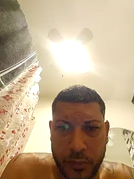 Snapshot of tropikboy chatting on 12/05/25, 09:51 tropikboy online show from 12/05/25, 09:51