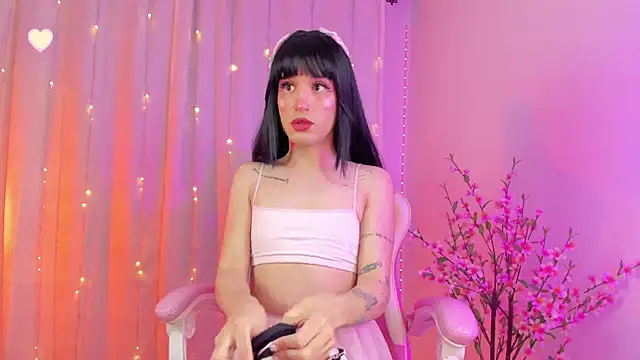 rosseblondee online show from 11/14/25, 09:24