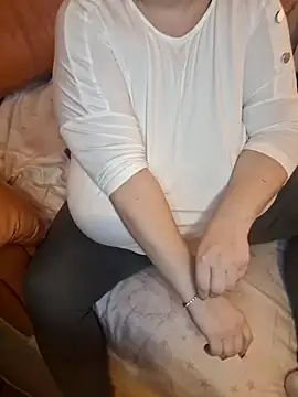 SenzualHotM online show from 02/14/25, 02:02