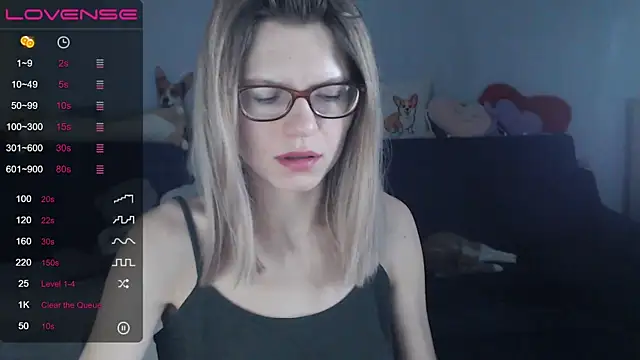 Snapshot of night_is_dark chatting on 02/15/25, 11:58 night is dark online show from 02/15/25, 11:58