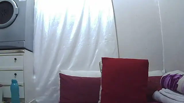 Snapshot of Delicioussexy chatting on 03/16/25, 05:14 Delicioussexy online show from 03/16/25, 05:14