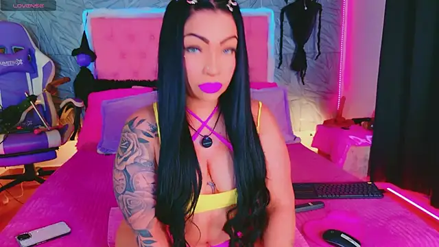 Snapshot of macasweet chatting on 10/28/25, 09:06 macasweet online show from 10/28/25, 09:06