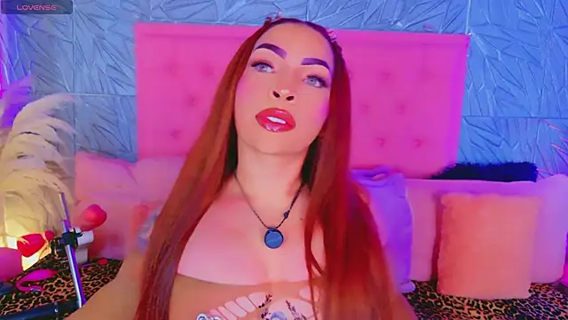 Snapshot of macasweet chatting on 02/12/26, 06:47 macasweet online show from 02/12/26, 06:47