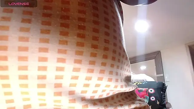 TamyJhonson online show from 10/27/25, 12:53