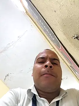 Vickyrajput009 online show from 04/17/26, 04:26