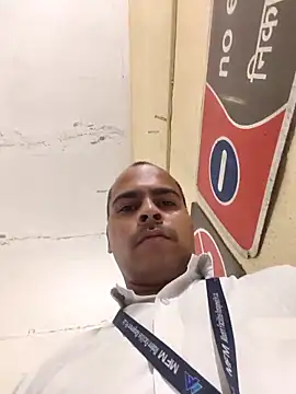 Vickyrajput009 online show from 04/22/26, 04:08