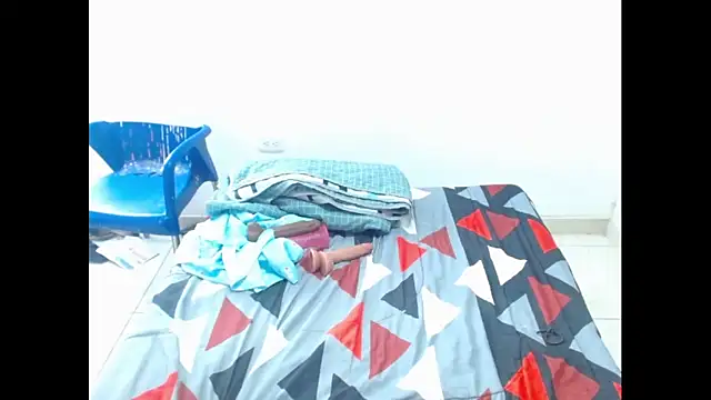 keyklin1 online show from 11/25/25, 12:49