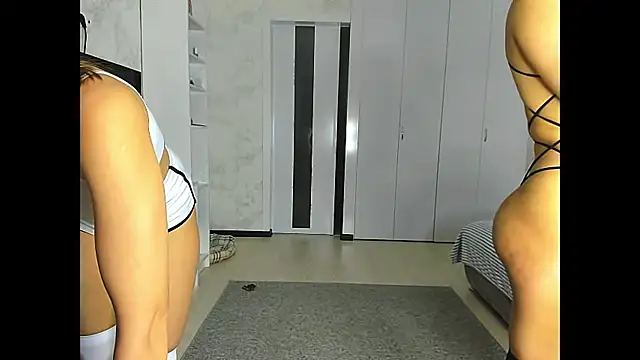 Snapshot of sweeetgirls2021 chatting on 01/14/25, 03:22 sweeetgirls2021 online show from 01/14/25, 03:22