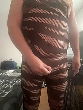 misterfield online show from 11/24/25, 09:20