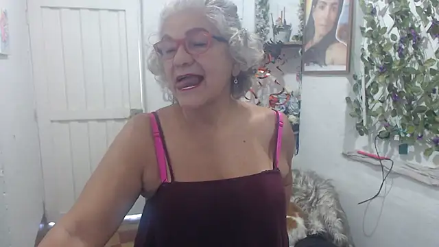 FunnyGrandma online show from 10/19/25, 09:37
