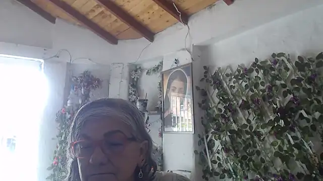 FunnyGrandma online show from 10/30/25, 03:02