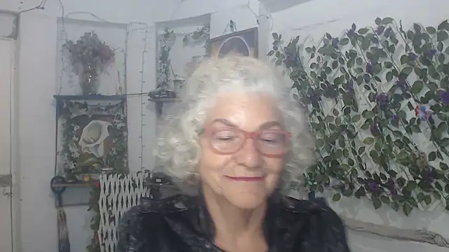 FunnyGrandma online show from 11/28/25, 11:40