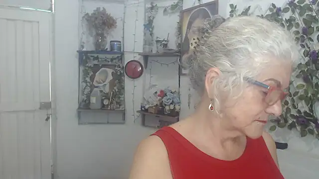 FunnyGrandma online show from 03/01/26, 05:15