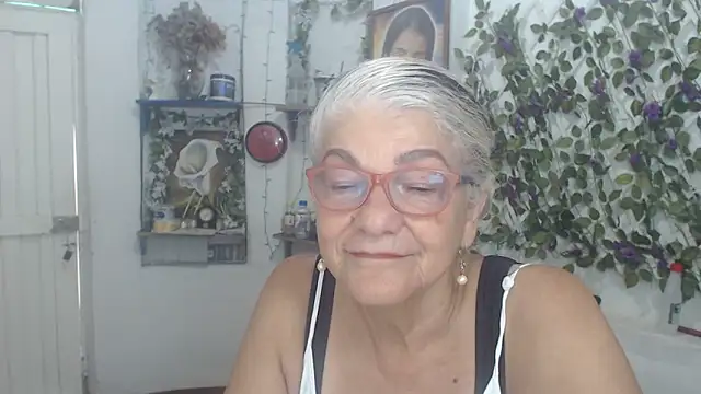 FunnyGrandma online show from 03/24/26, 08:14