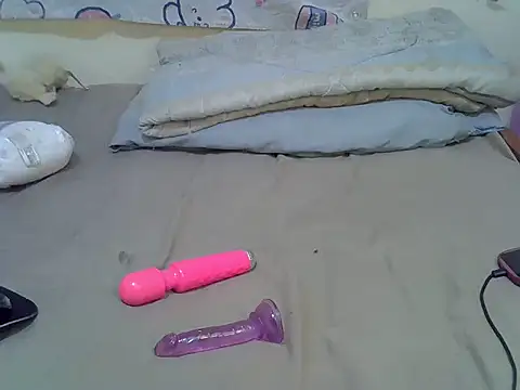 Hotbabe2345 online show from 05/06/26, 09:36