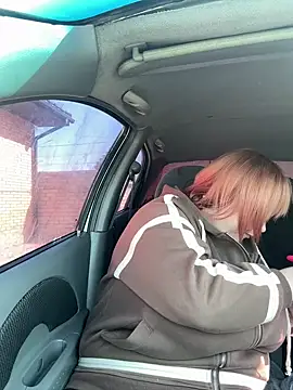 Model9798 online show from 03/21/25, 07:55