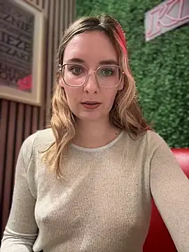 Snapshot of The_Snowwhitee chatting on 12/07/24, 07:43 The Snowwhitee online show from 12/07/24, 07:43