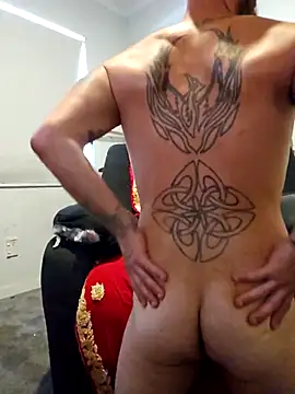 Snapshot of PhoenixDesire@xh chatting on 01/13/26, 01:00 PhoenixDesirexh online show from 01/13/26, 01:00