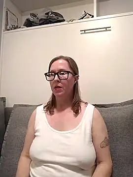 SweetandNaughty1 online show from 12/03/25, 03:03