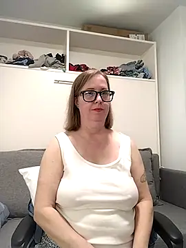 SweetandNaughty1 online show from 01/07/26, 07:27