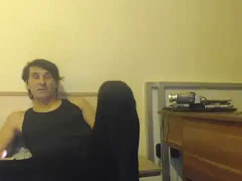 yvesstorm1 online show from 01/26/25, 06:37