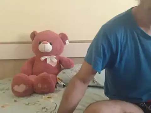 yvesstorm1 online show from 03/19/25, 01:18